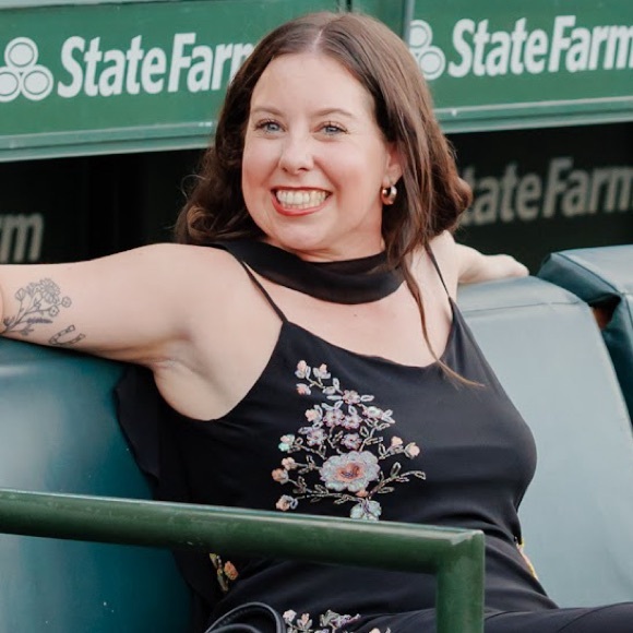 Meet your Posher, Mikayla - Picture 1 of 1